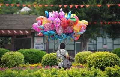 景区门口的暴利赚钱小生意 你看不上的人家却日赚500+-ww